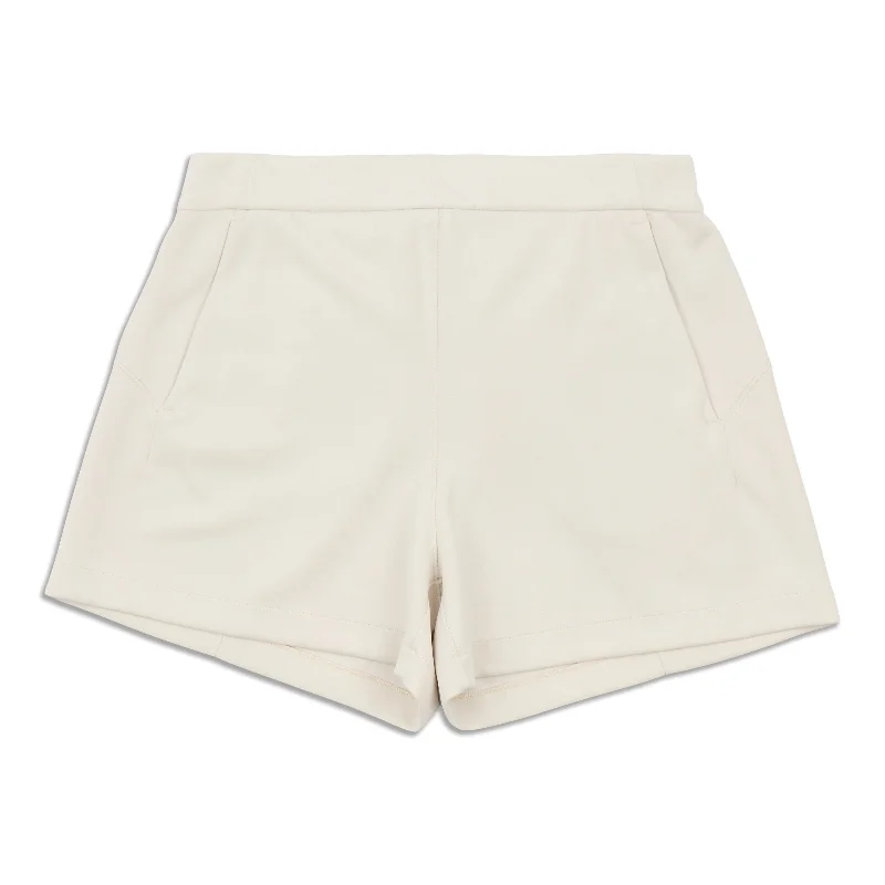 Softstreme Relaxed Short